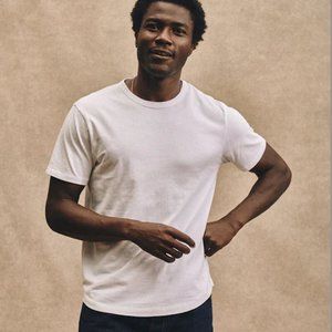 BUCK MASON CURVED HEM TEE
